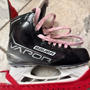 Great condition hockey skates! Size 5